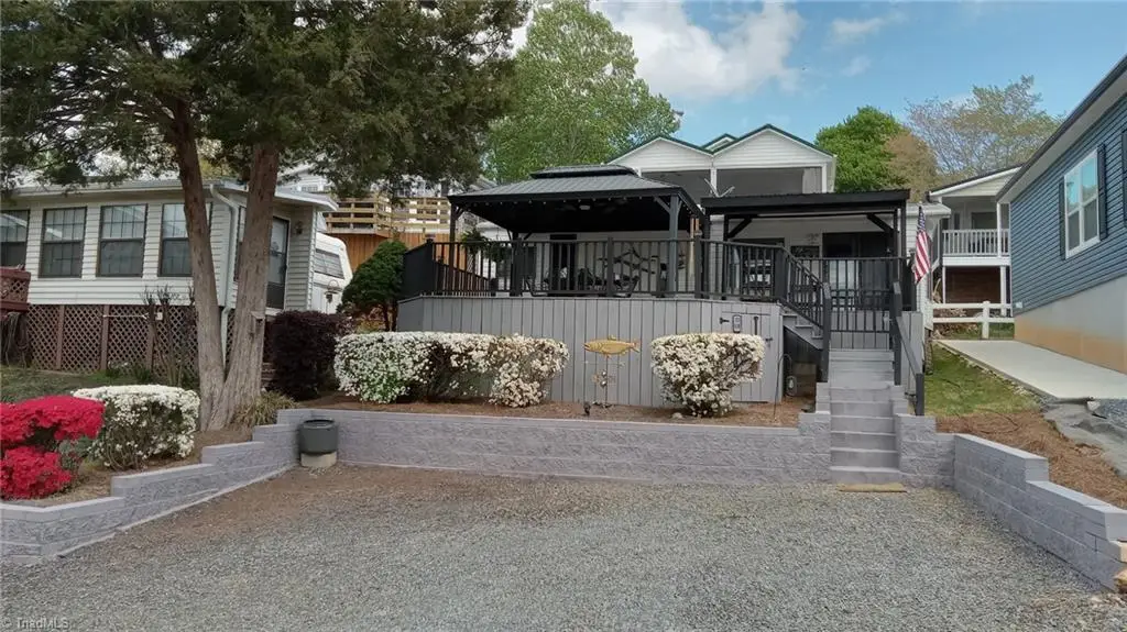 120 Elm Street, New London, NC 28127 - #1