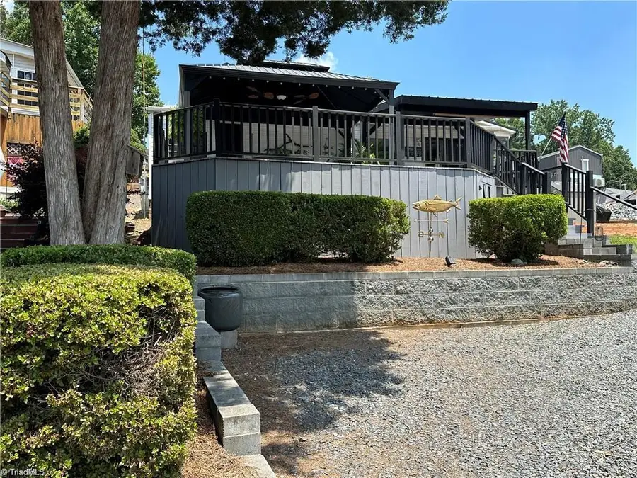 120 Elm Street, New London, NC 28127 - #2