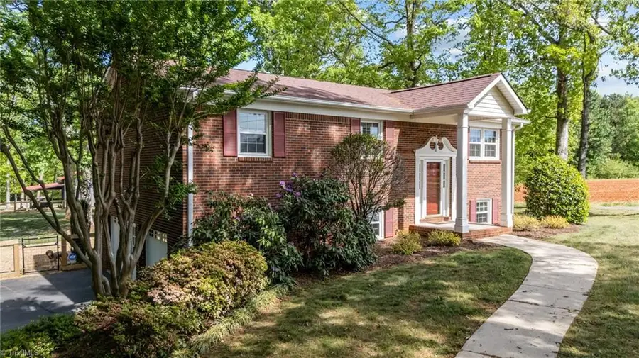 340 Mountainview Road, King, NC 27021 - #2