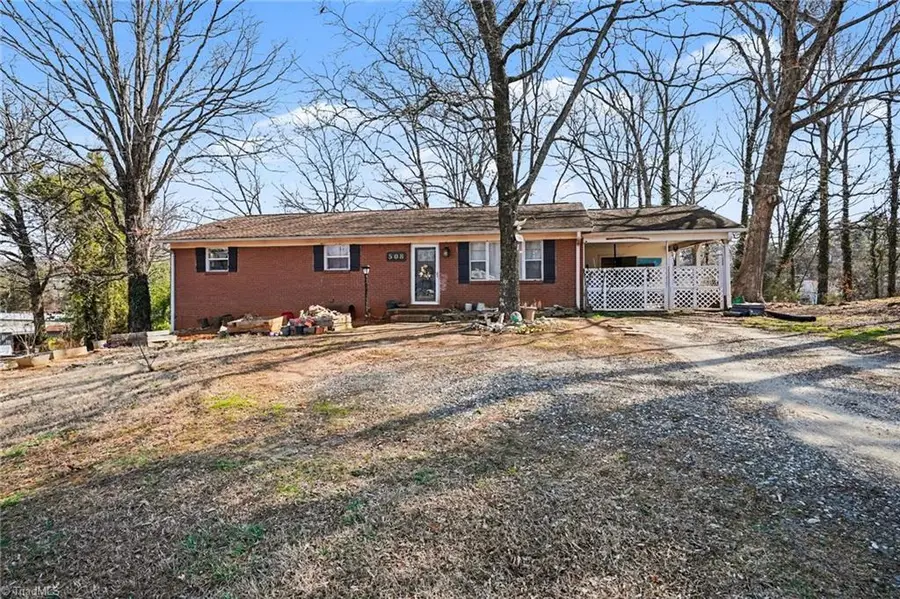 508 Pineywood Road, Thomasville, NC 27360 - #2