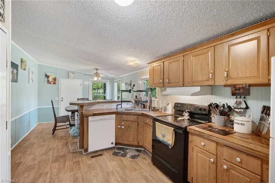 6092 Cain Forest Drive, Walkertown, NC 27051 - #3