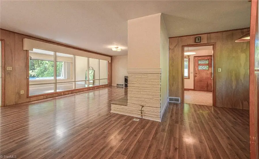 528 E Farriss Avenue, High Point, NC 27262 - #3