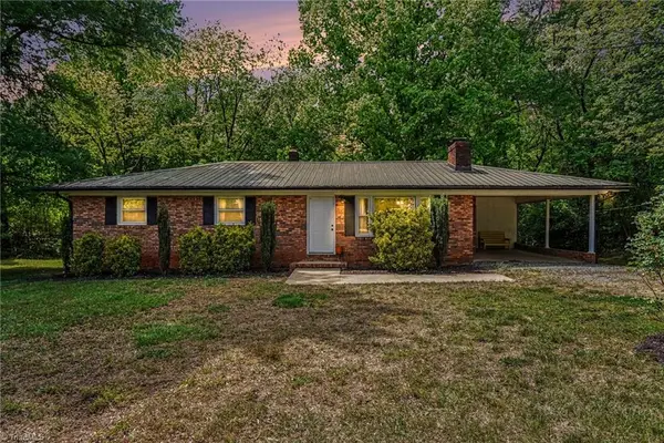 371 Sharon School Road, Statesville, NC 28677