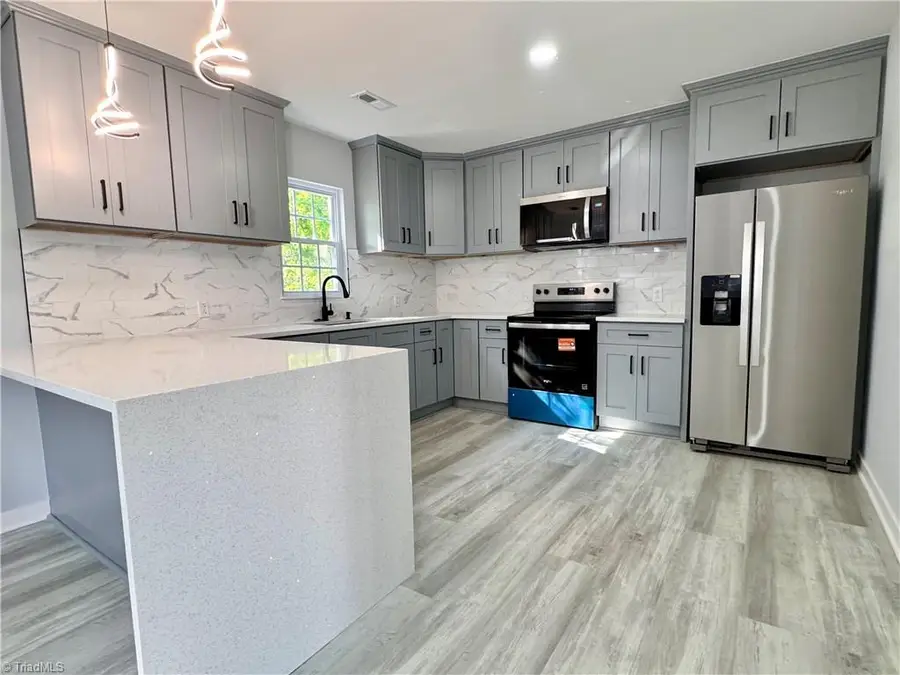 718 James Street, Burlington, NC 27217 - #2