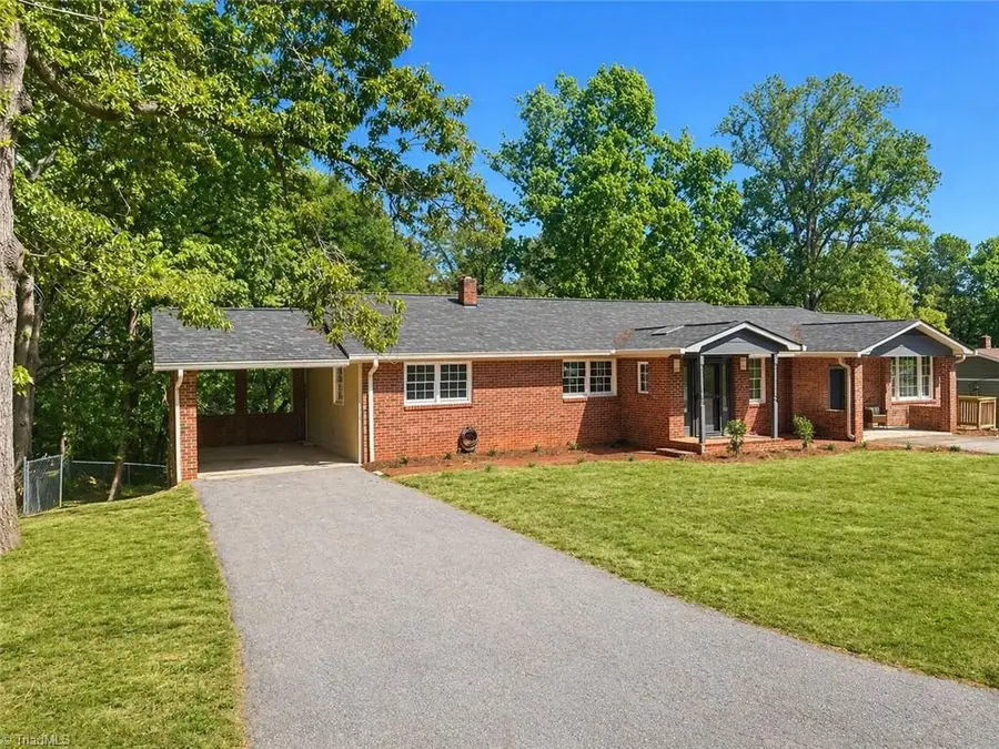 167 Birch Street, Wilkesboro, NC 28697 - #2