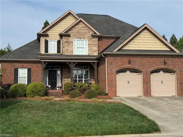 4391 Barrington Oaks Court, Clemmons, NC 27012