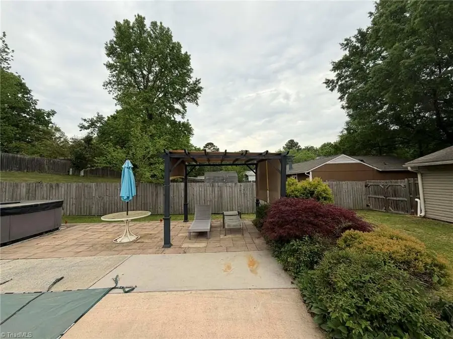 2807 Lamroc Road, Greensboro, NC 27407 - #3