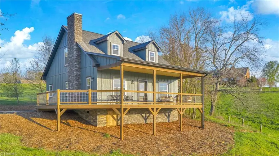 553 Graybeal Calloway Drive, West Jefferson, NC 28694 - #2