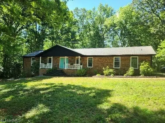 681 Foxcroft Drive, Lexington, NC 27292 - #1