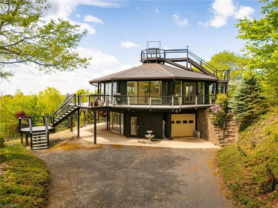 146 Cherokee Lane, Purlear, NC 28665 - #3