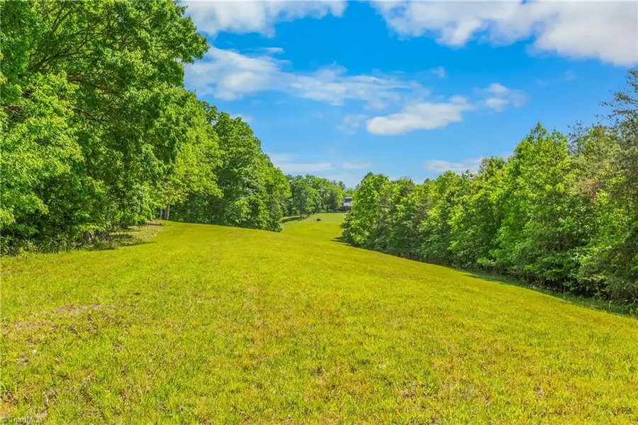 1392 Mission Road, Danbury, NC 27016 - #3