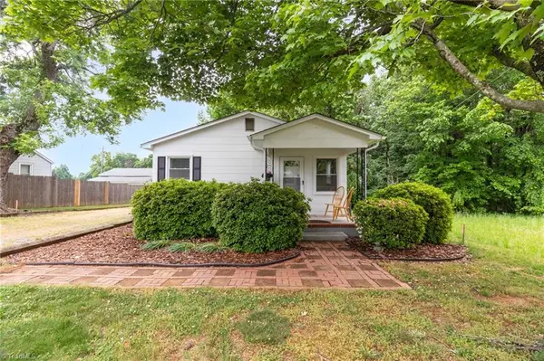 544 Edgewood Street, Kernersville, NC 27284