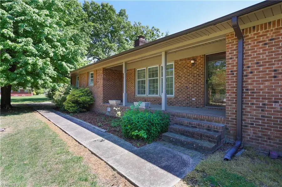 3229 Silver Maple Road, Sophia, NC 27350 - #3