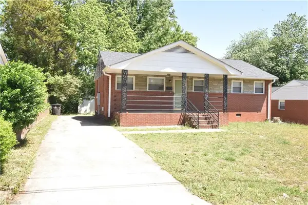 2301 Douglas Hill Drive, Winston-Salem, NC 27105