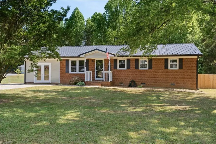 172 Stratford Road, Lexington, NC 27292 - #2