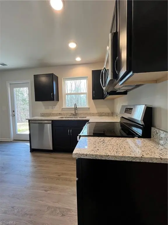 226 E Hemstead Street, Lexington, NC 27292 - #3