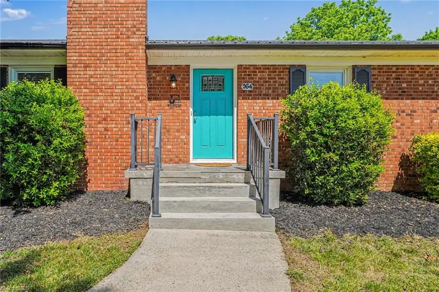 264 Beckford Drive, Lexington, NC 27295 - #2