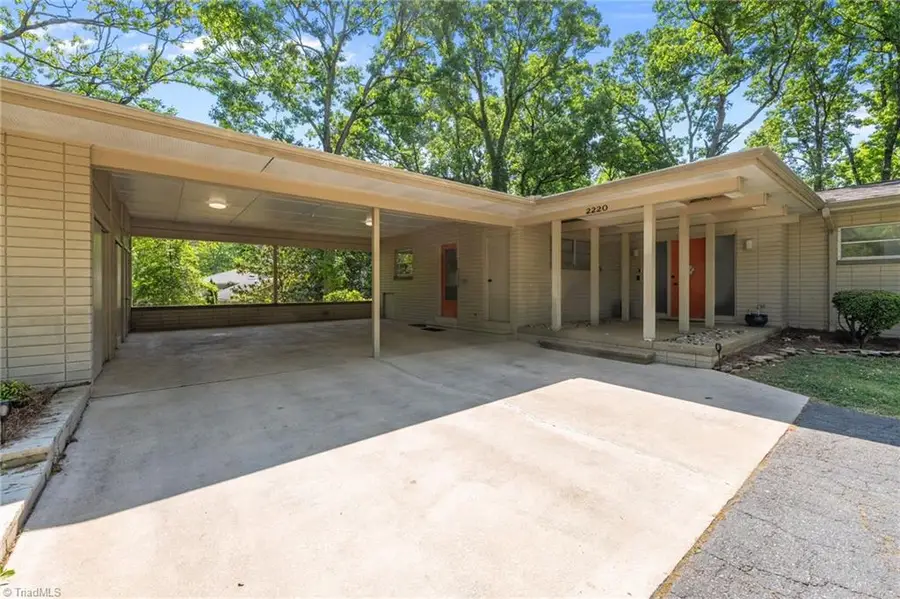 2220 Lakeview Terrace, Burlington, NC 27215 - #3