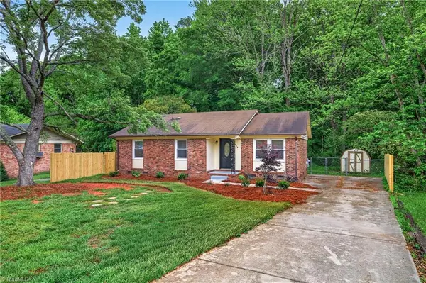 828 Holt Avenue, Greensboro, NC 27405
