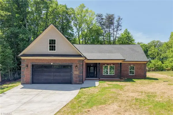 1004 Phineas Drive, Kernersville, NC 27284