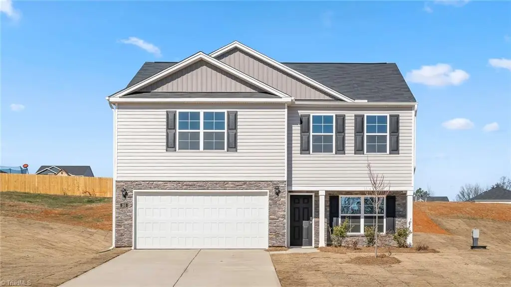 131 Greenbrier Way, Stoneville, NC 27048 - #1