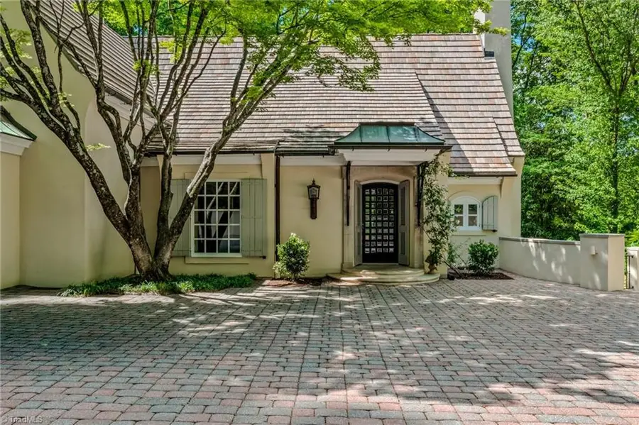 2820 Thornfield Road, Winston Salem, NC 27106 - #2