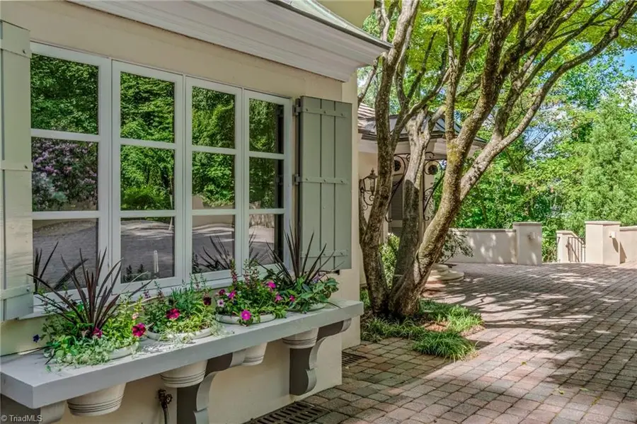 2820 Thornfield Road, Winston Salem, NC 27106 - #3
