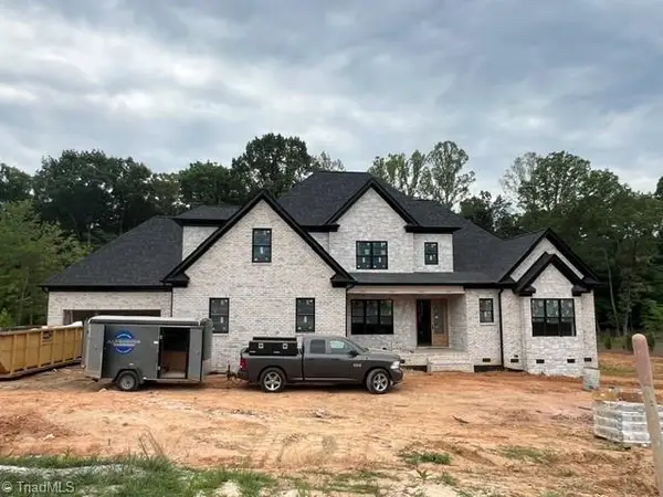 7603 Pemberley Drive, Oak Ridge, NC 27310