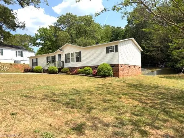 431 Nash Avenue, Winston Salem, NC 27101 - #2