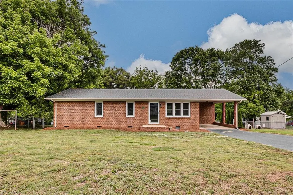 207 E Academy Street, Randleman, NC 27317 - #1