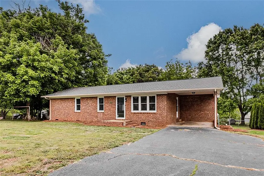 207 E Academy Street, Randleman, NC 27317 - #3