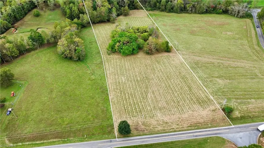 310 Jessup Grove Church Road, Pilot Mountain, NC 27041 - #2