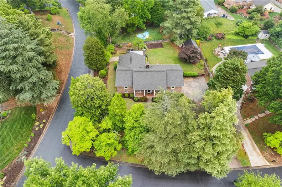 289 Flintshire Road, Winston Salem, NC 27104 - #3