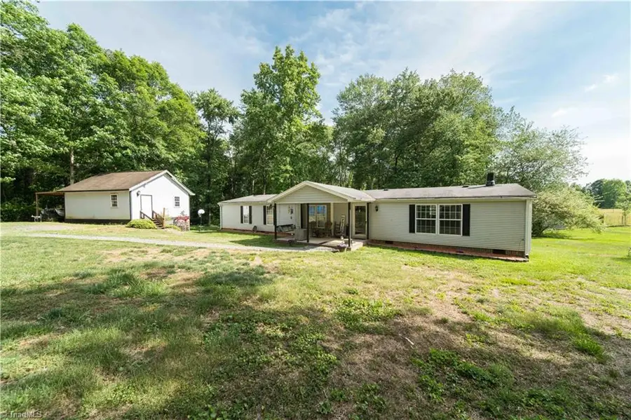 5925 Bobs Lake Road, Hamptonville, NC 27020 - #2