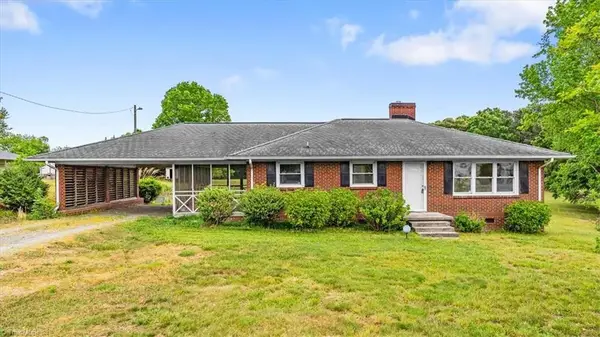 5860 Nc Highway 49 N, Liberty, NC 27298