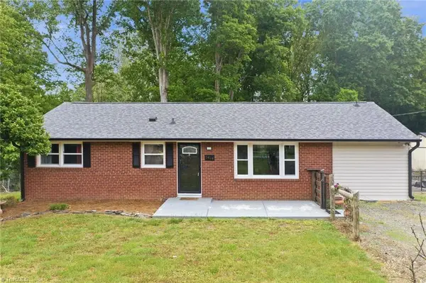 5414 Eastcrest Road, McLeansville, NC 27301