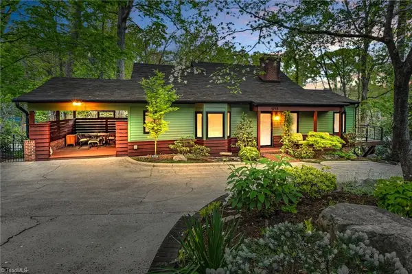 1715 Buena Vista Road, Winston-Salem, NC 27104