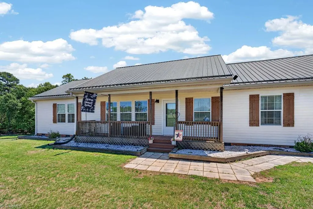 135 Blueridge View Lane, Mount Airy, NC 27030 - #1