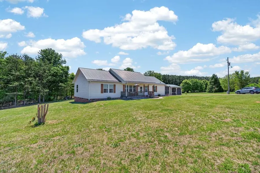 135 Blueridge View Lane, Mount Airy, NC 27030 - #3