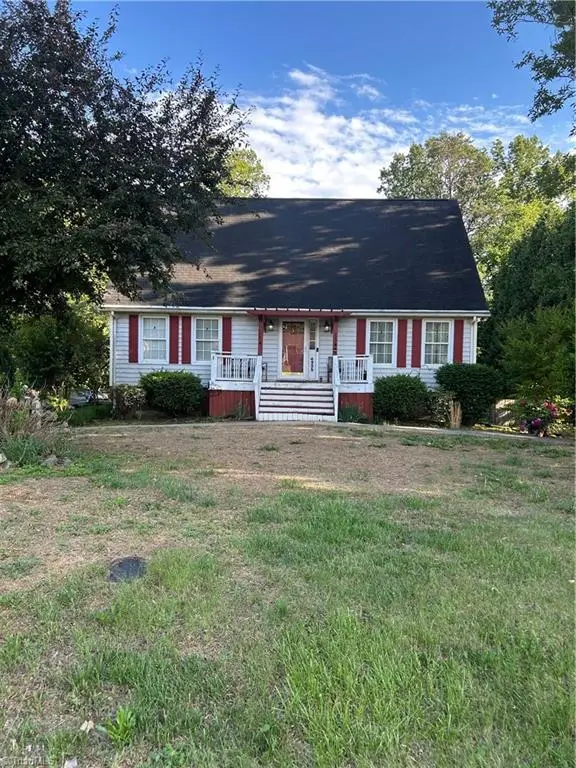4935 Garden View Drive, Winston-Salem, NC 27107