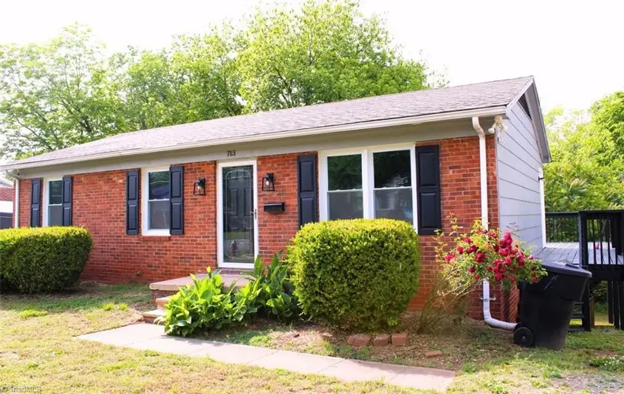 713 Cameron Street, Burlington, NC 27215 - #2