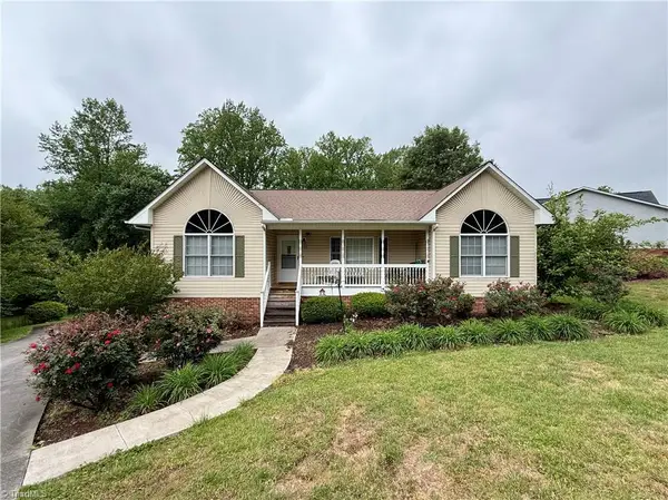 124 Hunter Circle, Wilkesboro, NC 28697