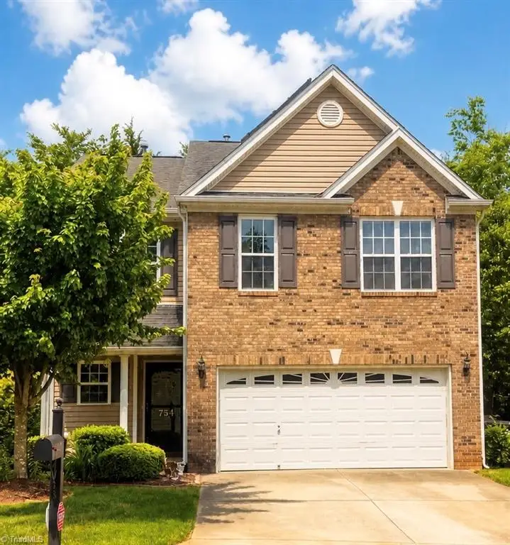 754 Peachtree Meadows Circle, Kernersville, NC 27284 - #1
