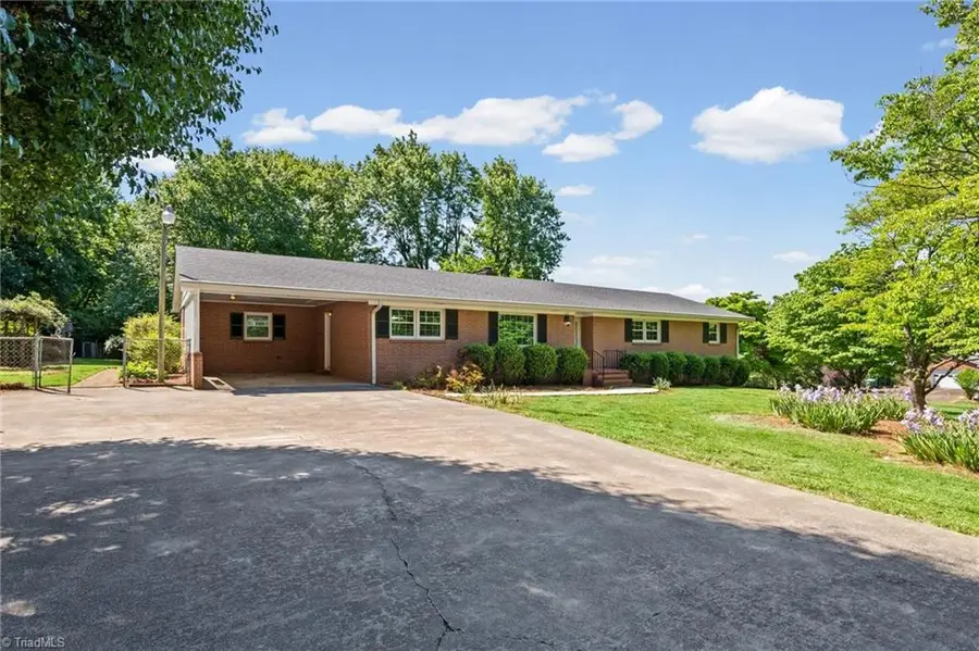 6595 Rollingwood Drive, Clemmons, NC 27012 - #3