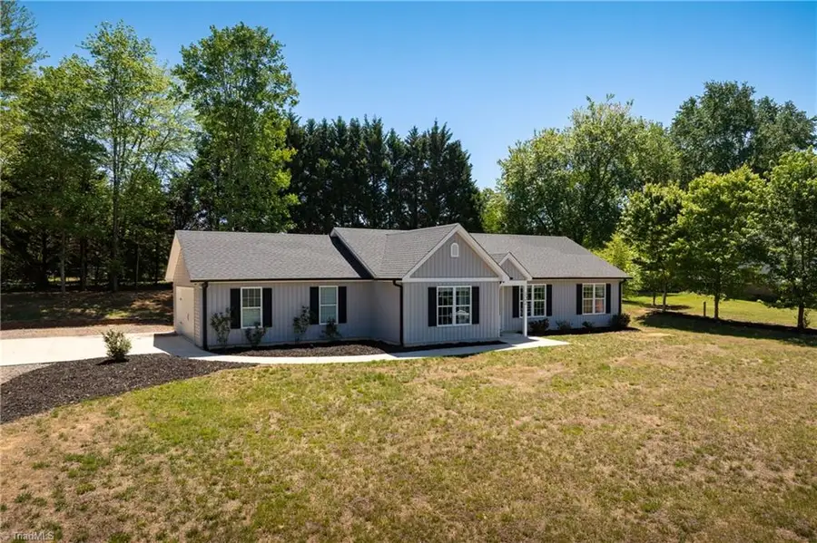 122 Fosstorall Road, King, NC 27021 - #2