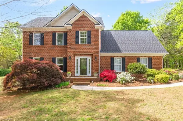 8193 Oak Creek Drive, Stokesdale, NC 27357