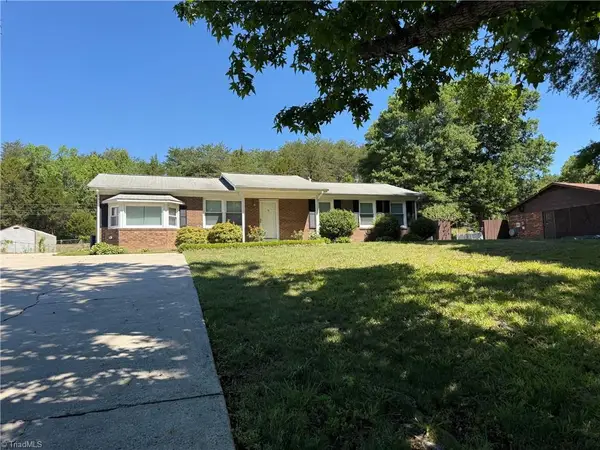 8933 Ambridge Drive, Kernersville, NC 27284