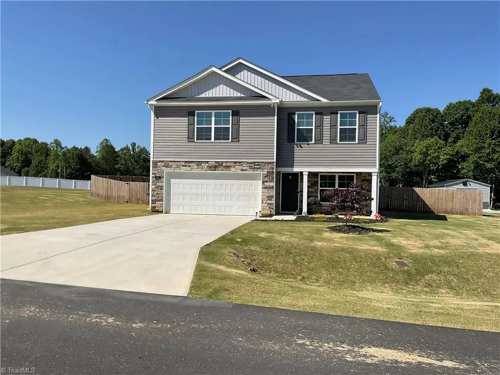 217 Beebop Lane, Lexington, NC 27295 - #1