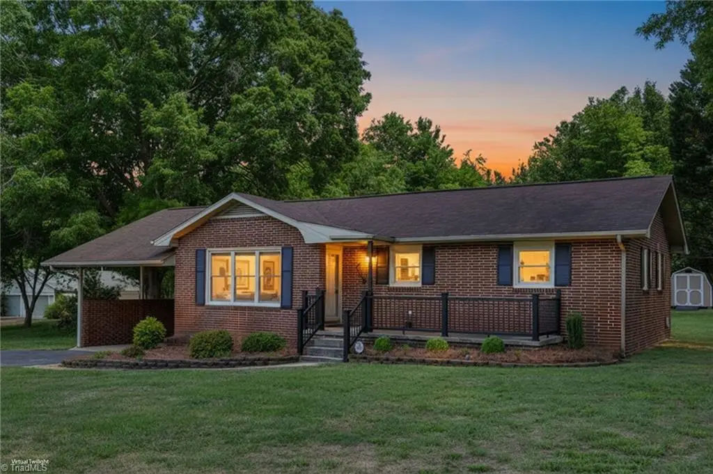 818 Grand Oaks Drive, Eden, NC 27288 - #1