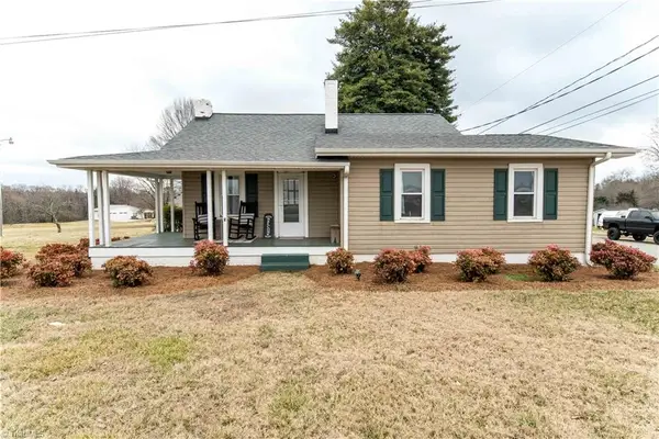 1711 W Mountain Street, Kernersville, NC 27284